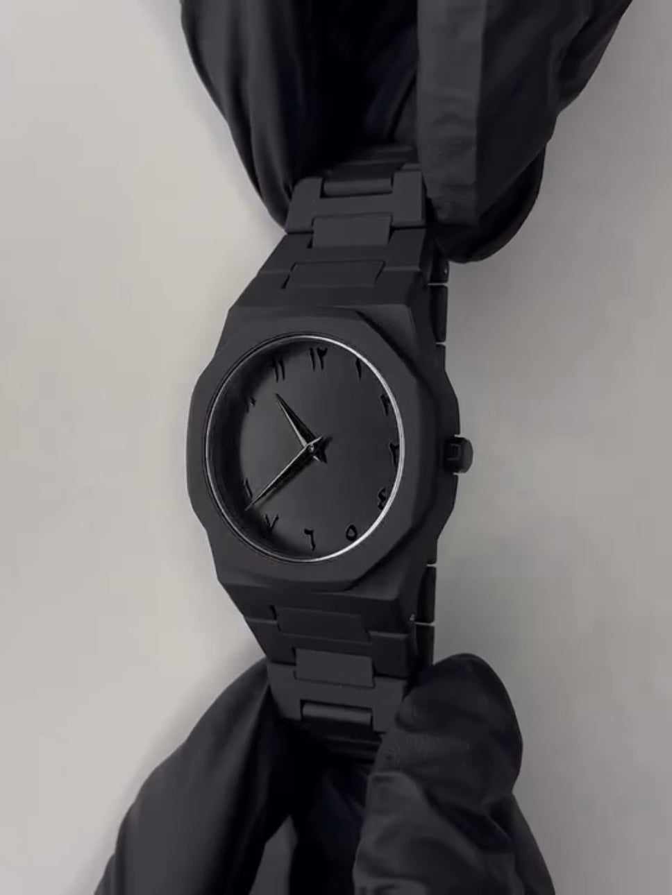Black Aura Watch – Premium All-Black Quartz Wristwatch