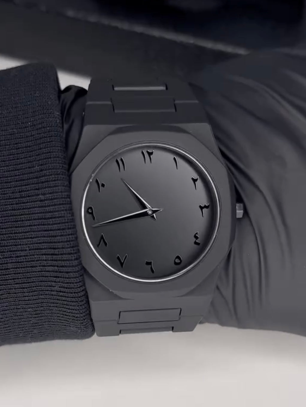 Black Aura Watch – Premium All-Black Quartz Wristwatch